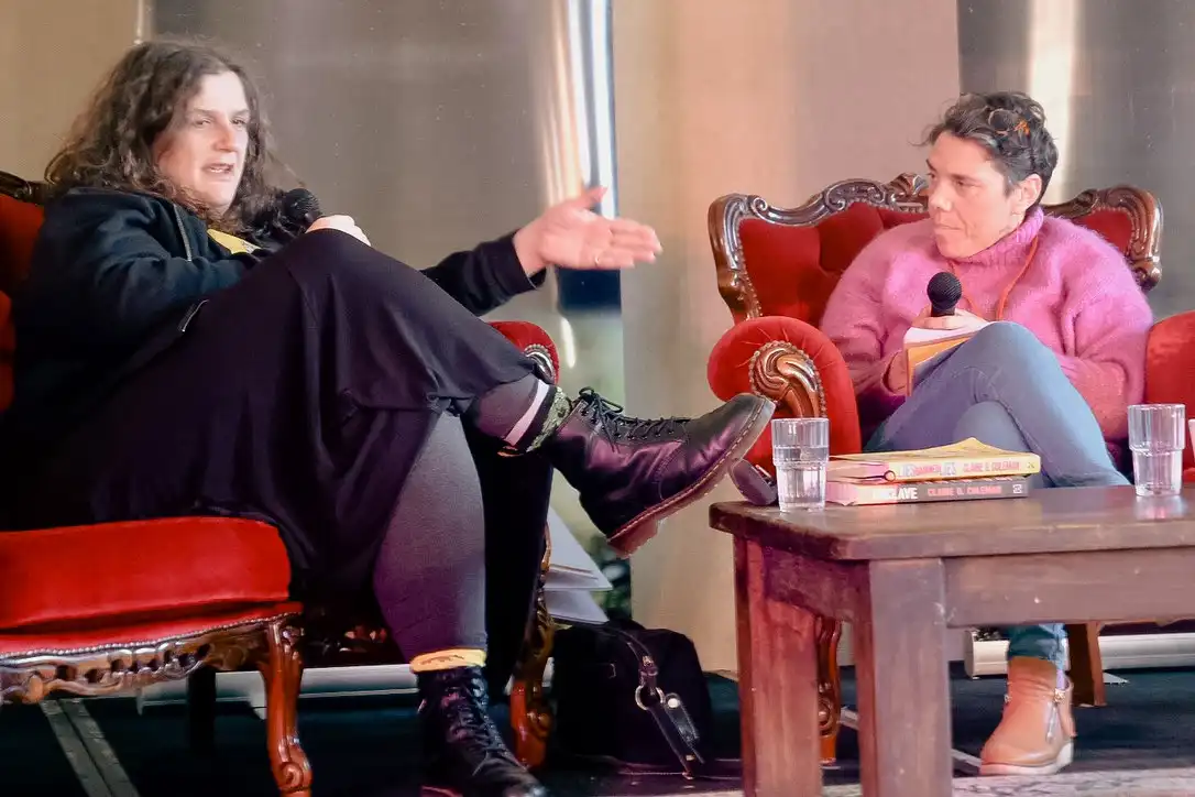 EFA8DB6D-936C-490B-96CE-DA8ABBD34A55_1_105_c